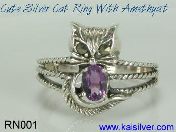 amethyst gemstone cat ring