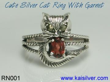 gemstone ring garnet