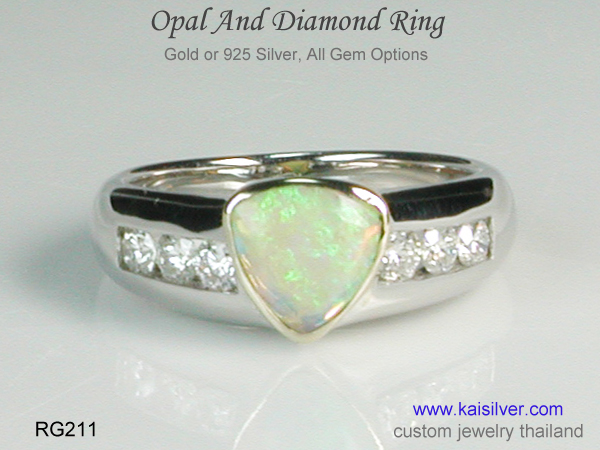 opal gemstone color play